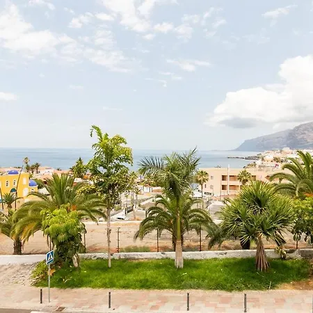 Beachfront Views Ac Parking Quiet 2 Bed 2 Bath New * Puerto de Santiago (Tenerife)