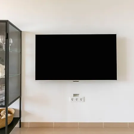 Beachfront Views Ac Parking Quiet 2 Bed 2 Bath New Διαμέρισμα Puerto de Santiago (Tenerife)