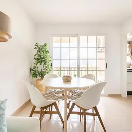 Beachfront Views Ac Parking Quiet 2 Bed 2 Bath New *