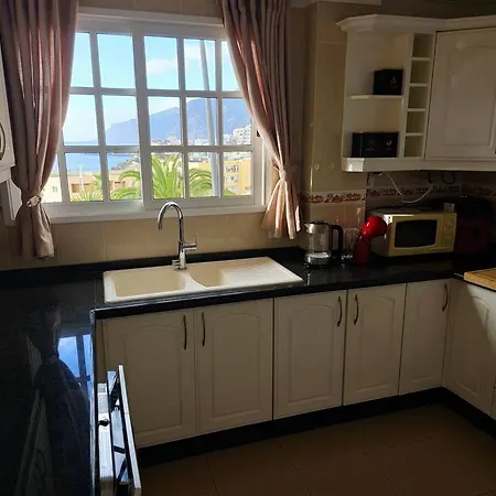 Beachfront Views Ac Parking Quiet 2 Bed 2 Bath New Puerto de Santiago (Tenerife)