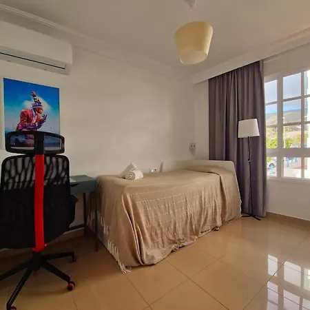 Apartamento Beachfront Views Ac Parking Quiet 2 Bed 2 Bath New