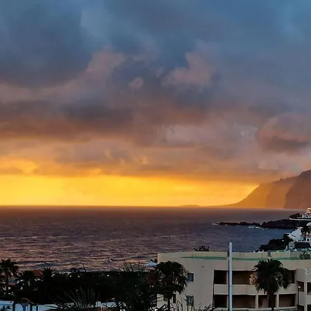 Beachfront Views Ac Parking Quiet 2 Bed 2 Bath New * Puerto de Santiago (Tenerife)