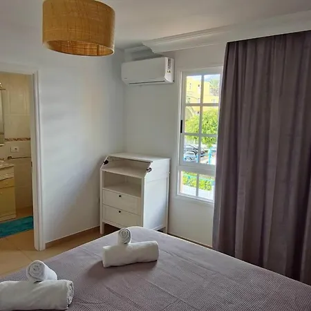 Apartamento Beachfront Views Ac Parking Quiet 2 Bed 2 Bath New *
